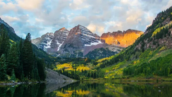 Picturesque view of a mountain scene